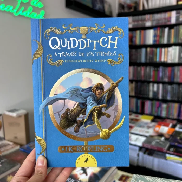 Fotografía de la portada del Libro Quidditch a través de los tiempos 9786287507937