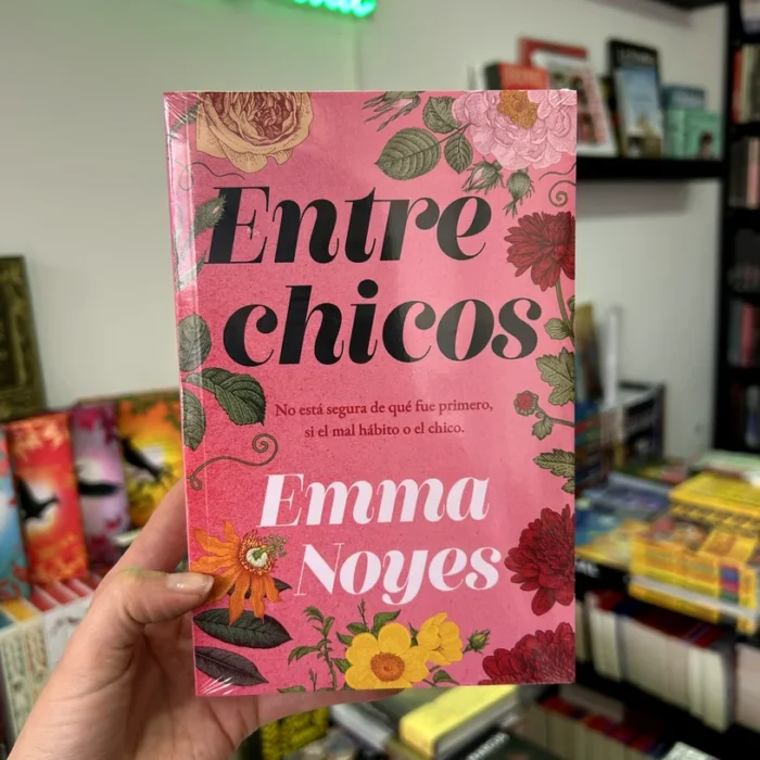 Fotografía de la portada del Libro Entre chicos edición de bolsillo 9788419130488