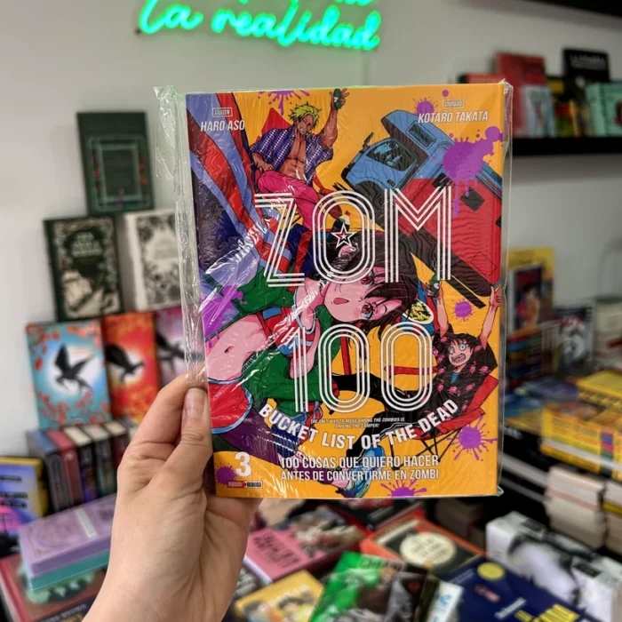 Fotografía de la portada del Manga Zom 100 Tomo 03 9786075826424